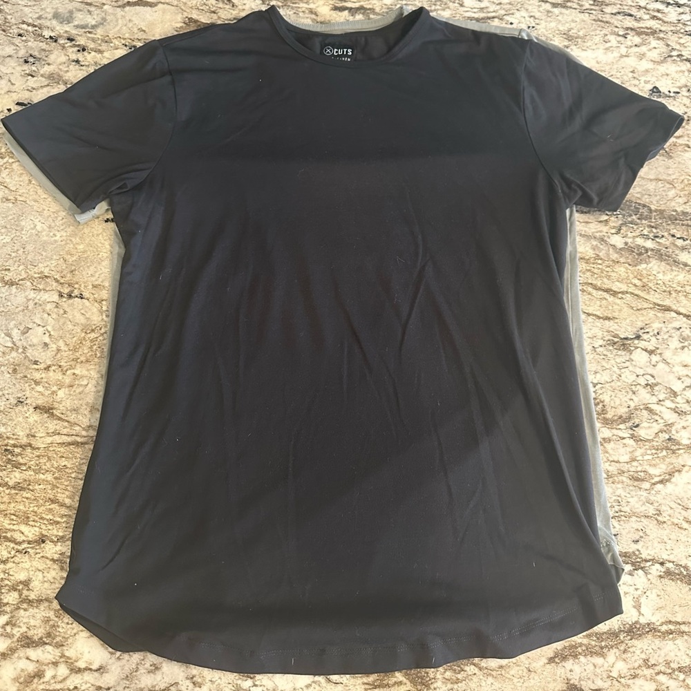 5 Cuts brand short sleeve shirts - Picture 4 of 6